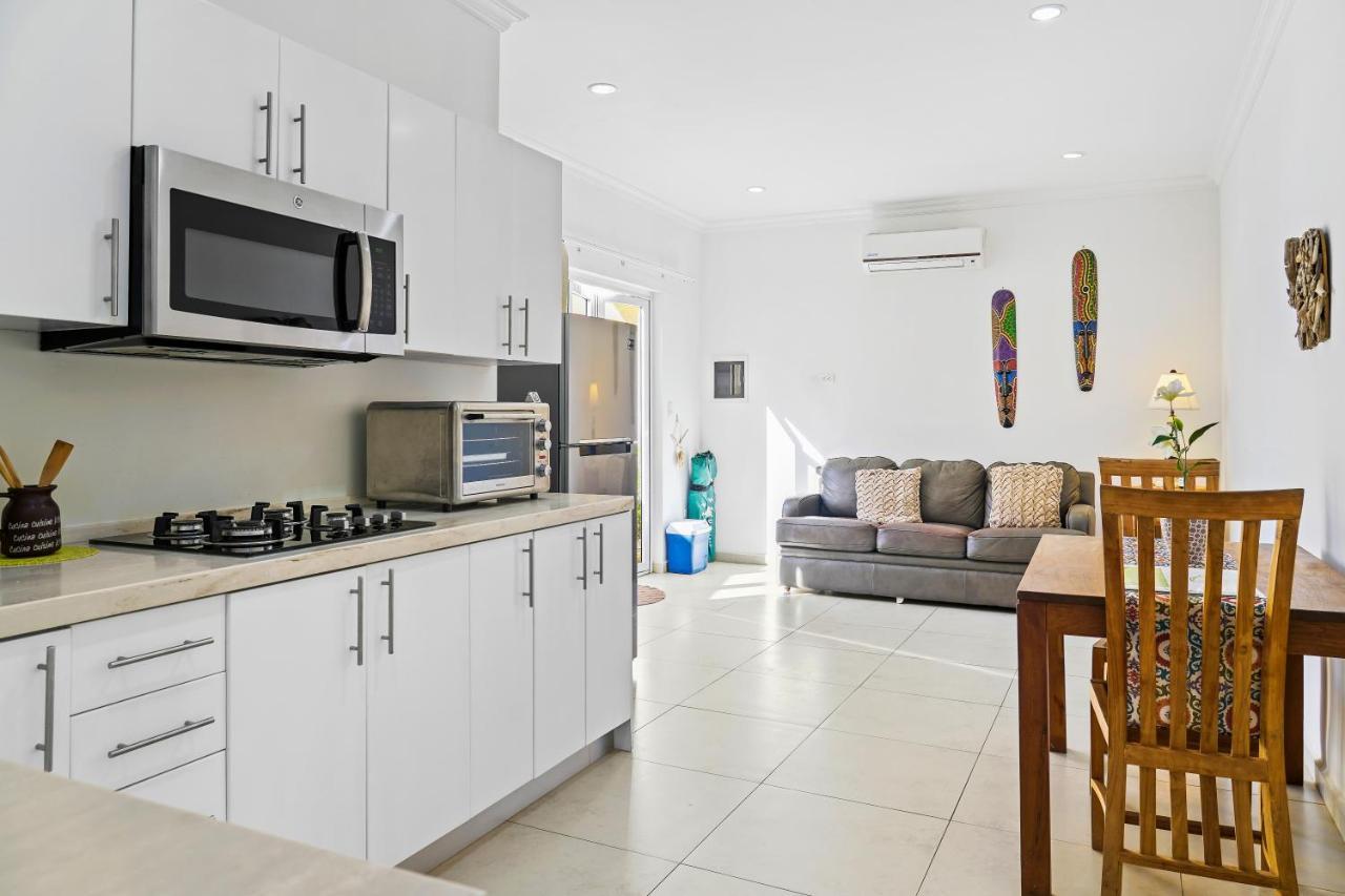 Aruba'S Bakval Suites Exteriör bild