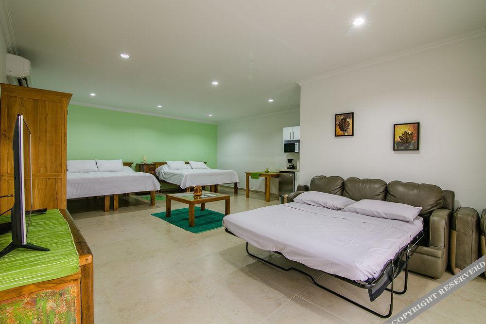 Aruba'S Bakval Suites Exteriör bild