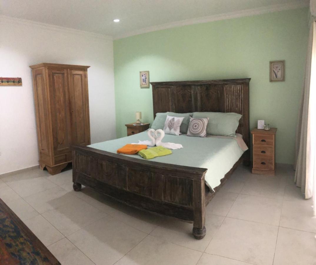 Aruba'S Bakval Suites Exteriör bild